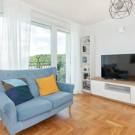 아파트 2-bedroom Bright In A Green Area By Renters